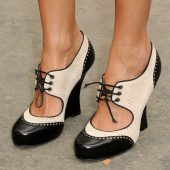 Black and Ivory Closed Toe Lace Up High Heels Vintage Shoes